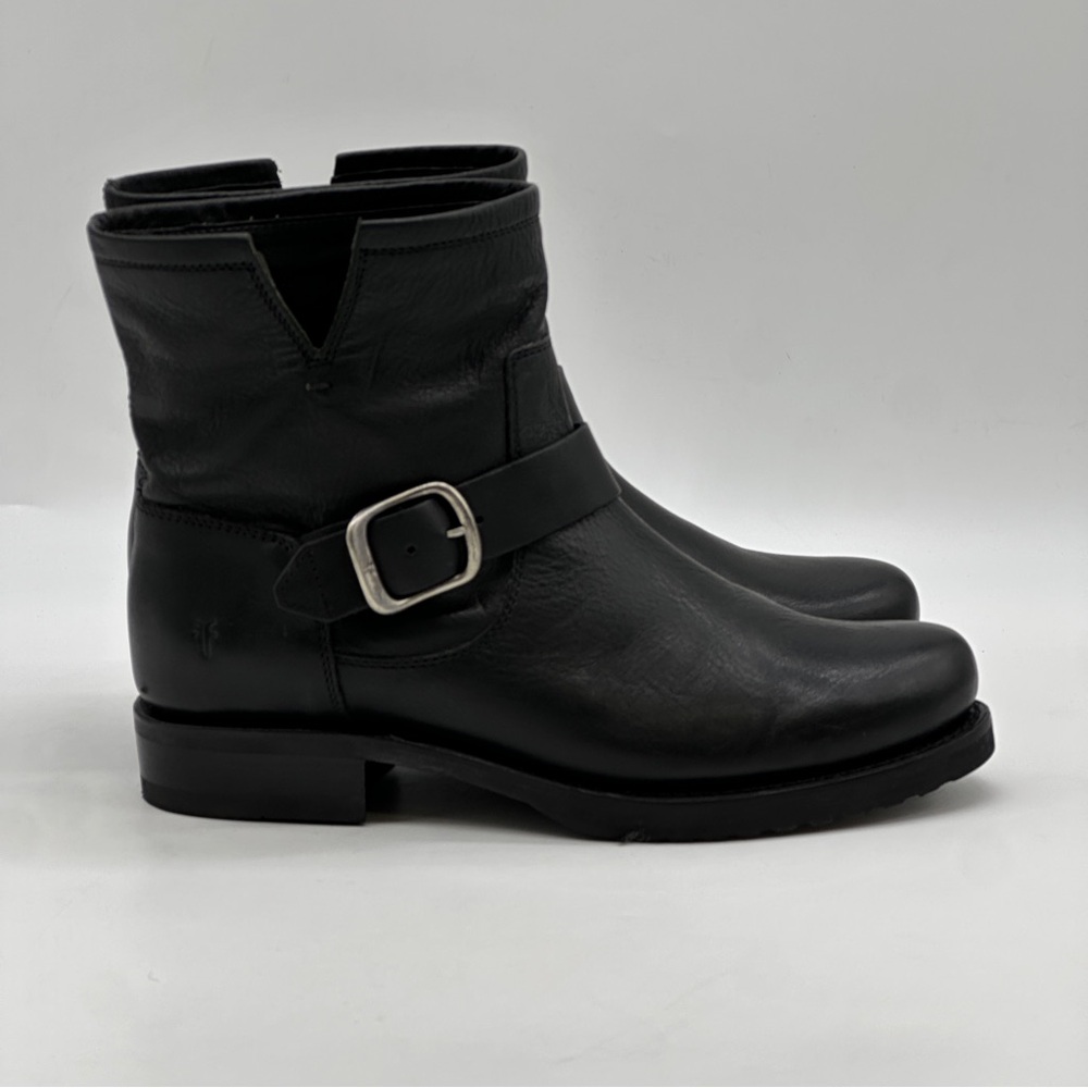 Frye Veronica Ankle Boots. Size 8